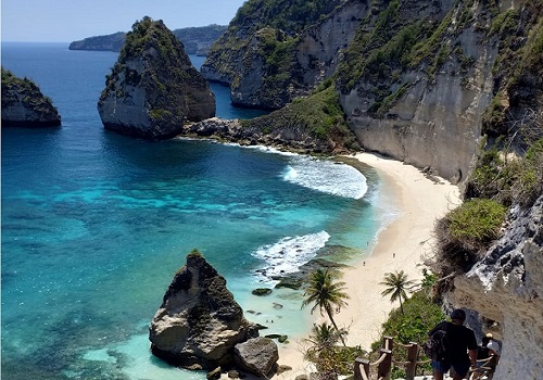 Diamond Beach | Bali East Nusa Penida Tour | Bali Golden Tour