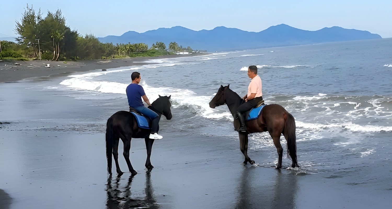 Bali Horse Riding, Jatiluwih and Tanah Lot Tour