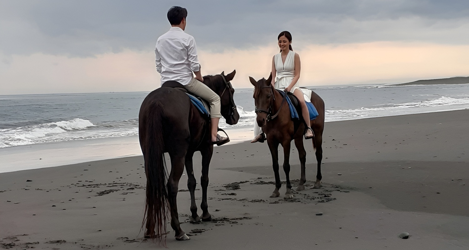 Bali Horse Riding and Uluwatu Tour