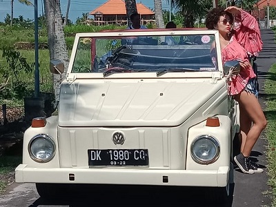 Bali Car Charter | Bali Private Tour | Bali Transport Hire | Volkswagen Safari Car | Bali Golden Tour