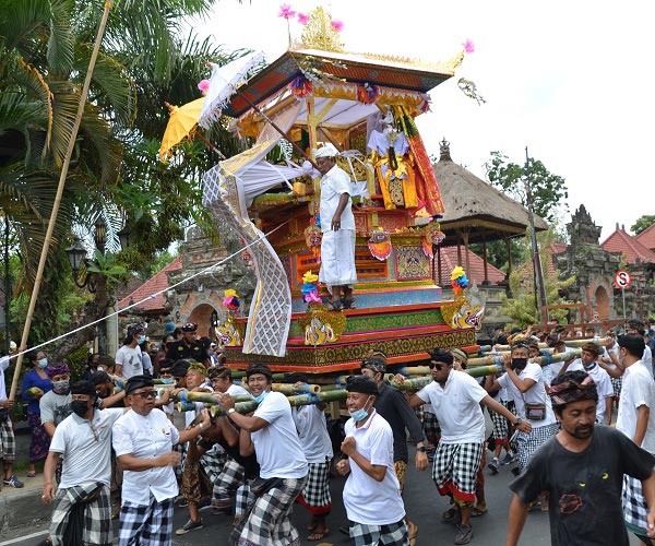 Ngaben Ceremony | Balinese Cremation Ritual | Bali Golden Tour