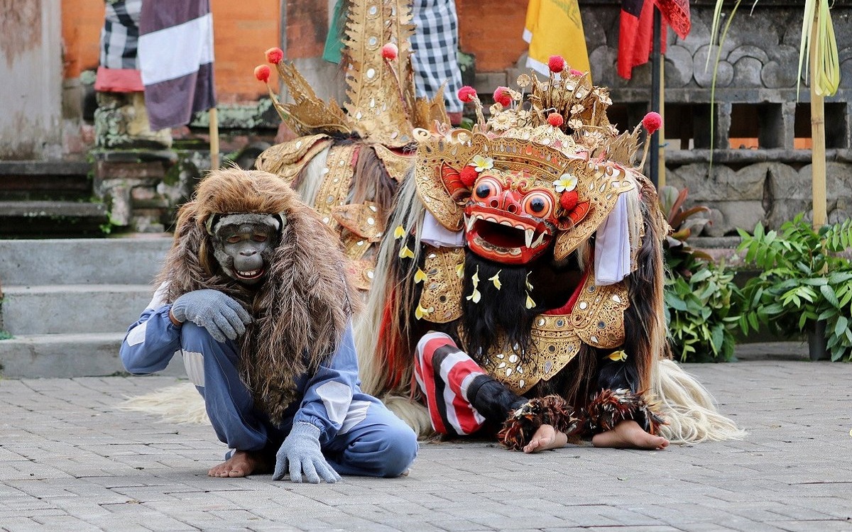 安心 保証 バリ島芸能 Gegog dance と Barong \u0026 Keris dance