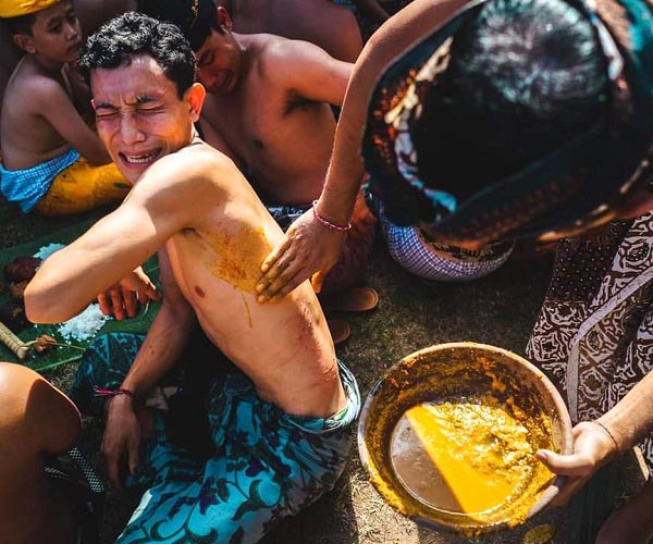Medicine Perang Pandan | War Dance Tenganan | Bali Golden Tour