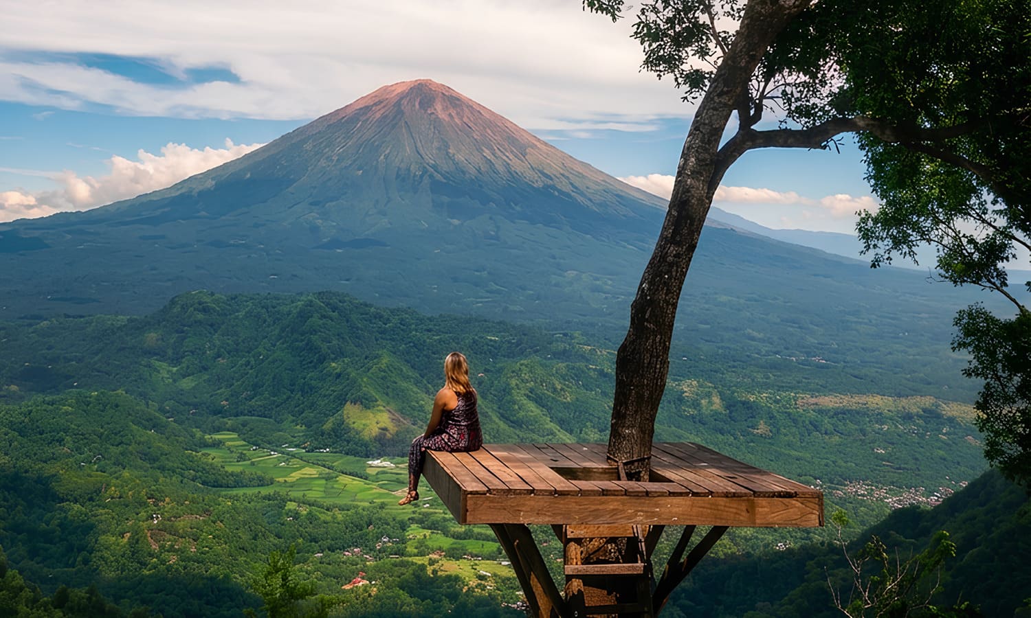 Tourist take picture at Lahangan Sweet with background Mount Agung