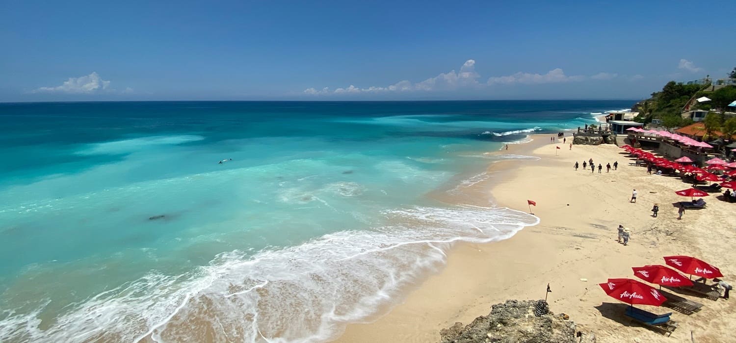 Scenic main banner showing panoramic ocean views and limestone cliffs at Dreamland Beach Bali