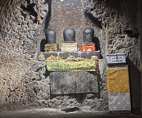 Goa Gajah Temple | Elephant Cave Temple | Bali Golden Tour