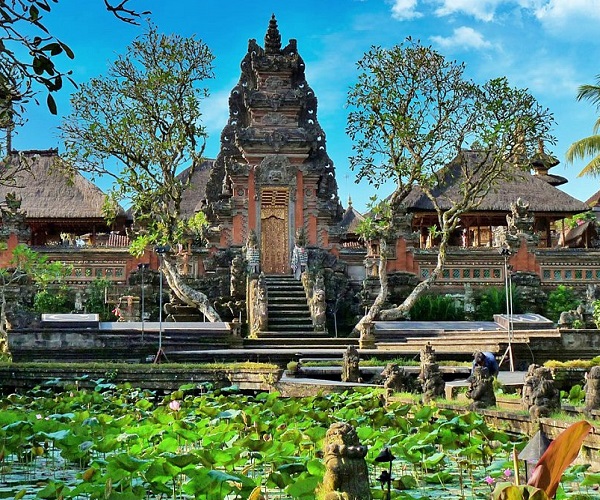 Saraswati Temple Ubud | Gianyar Places of Interest | Bali Golden Tour