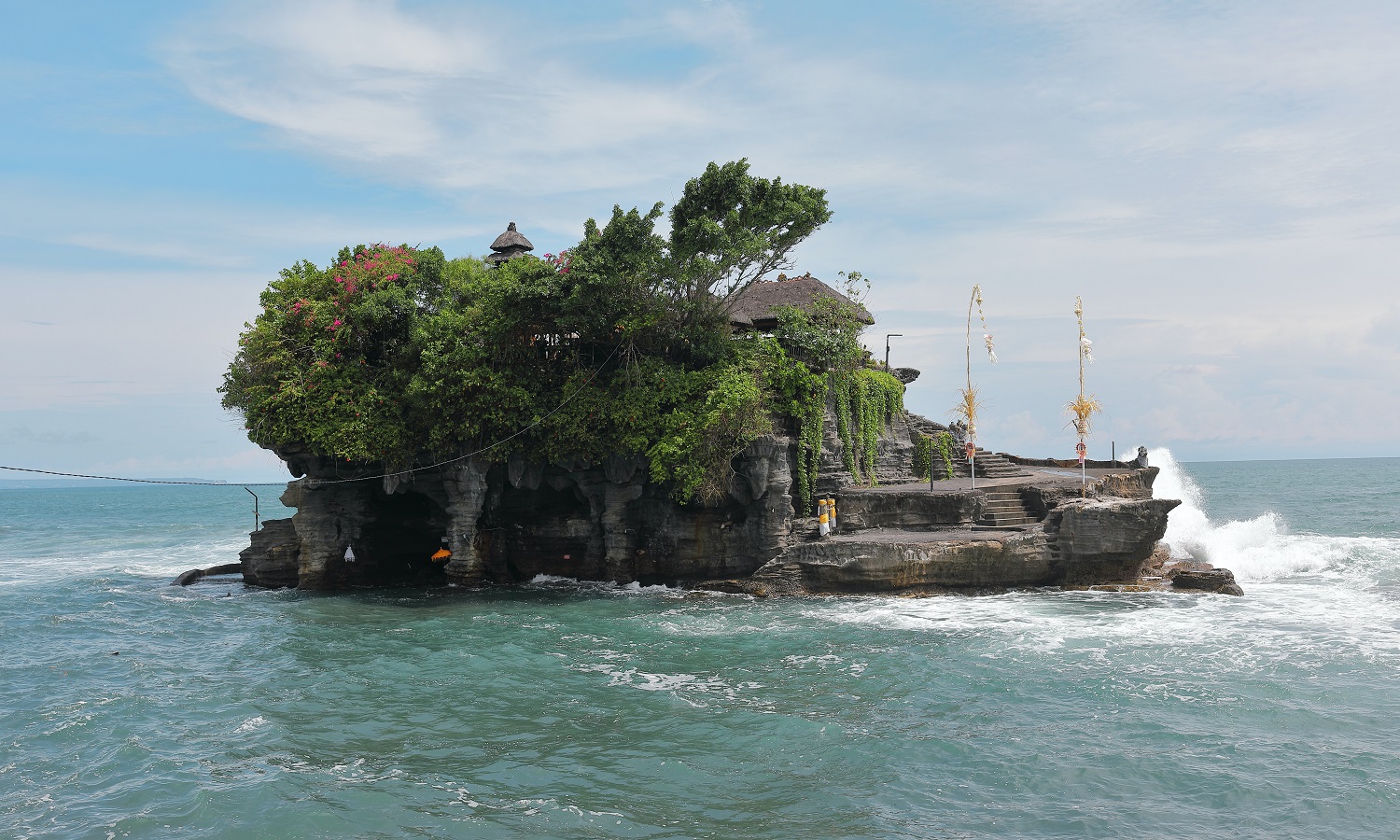 TANAH LOT TEMPLE | FLOATING TEMPLE  | SEA TEMPLE | BALI INTEREST PLACE | BALI GOLDEN TOUR