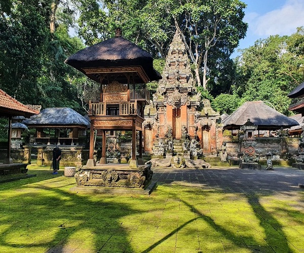 Ubud Monkey Forest | Gianyar Places of Interest | Bali Golden Tour