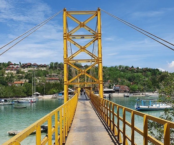 Yellow Bridge | Nusa Lembongan and Nusa Ceningan | Bali Golden Tour