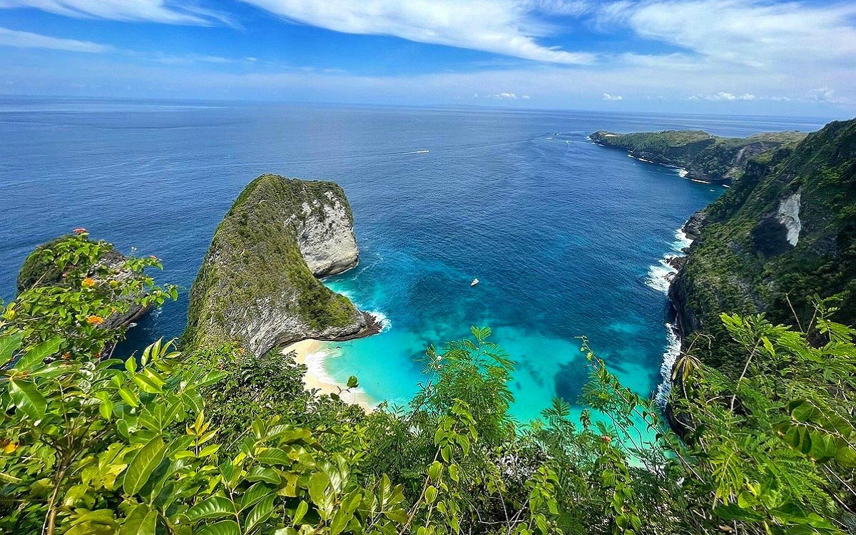 Kelingking Beach Nusa Penida | Bali West Nusa Penida Tour | Bali Golden Tour