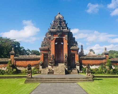Bali Swing and Tanah Lot Tour | Taman Ayun Temple | Bali Golden Tour